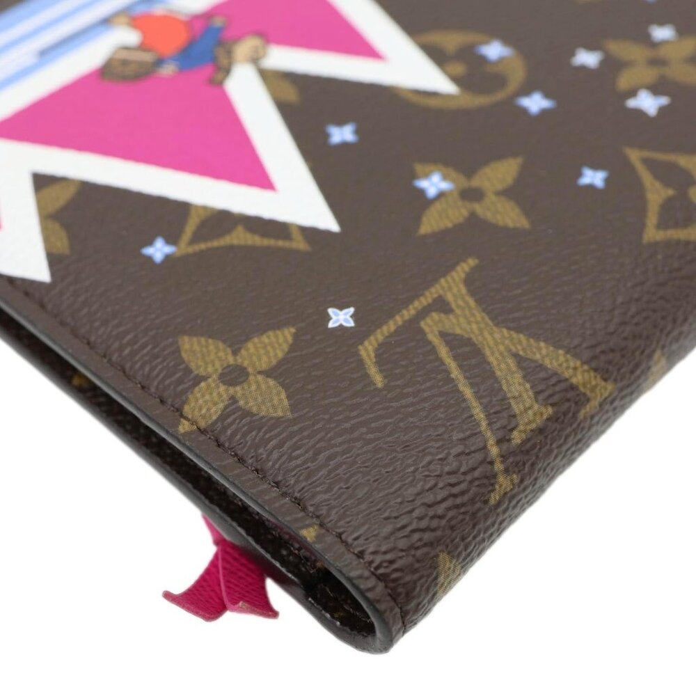 Louis Vuitton Weekend Christmas Animation Pochette Monogram Canvas Crossbody Bag - Picture 6 of 14